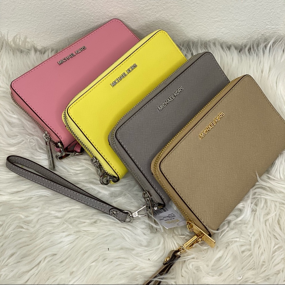 Final sale ✨Michael Kors jet set phone holder wallet wristlet - Picture 2 of 16